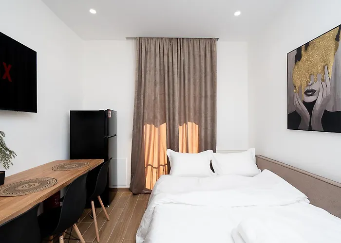 Hephaistion Escape #by Db * Selanik